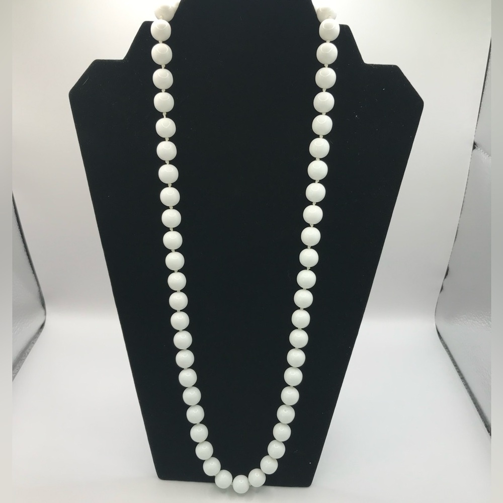 3 Elegant White Acrylic Beaded Layering Necklaces - Picture 10 of 12